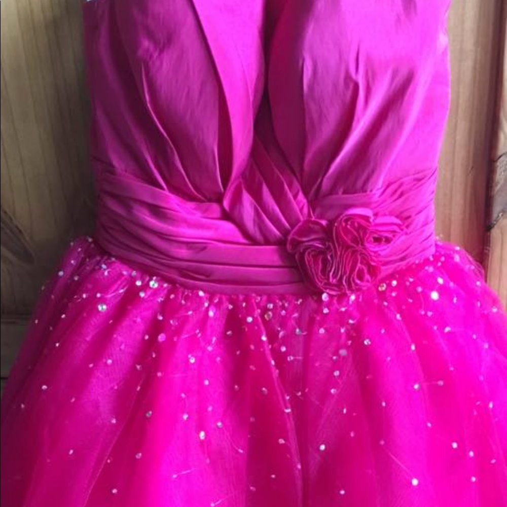 PROM DRESS - Picture 2 of 4